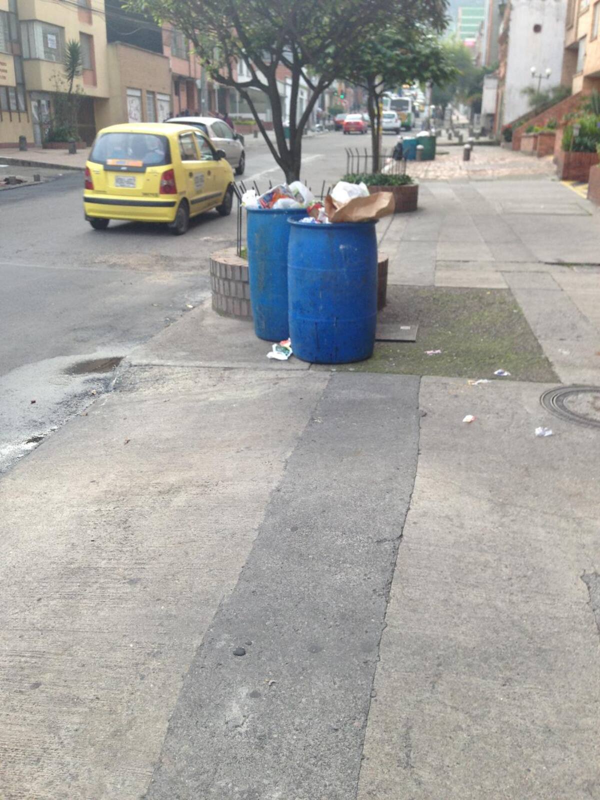 El gerente de Aguas de Bogotá dijo que antes del mediodía se restablecería el normal servicio de recolección. Foto: Caracol Radio