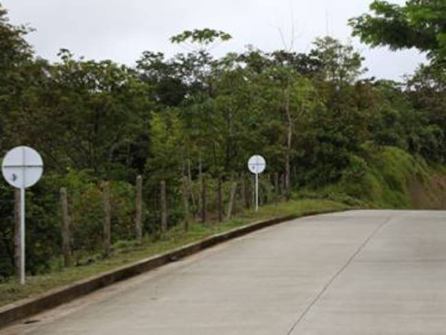 18 horas diarias estará cerrada la vía Medellín Quibdó por minga indígena