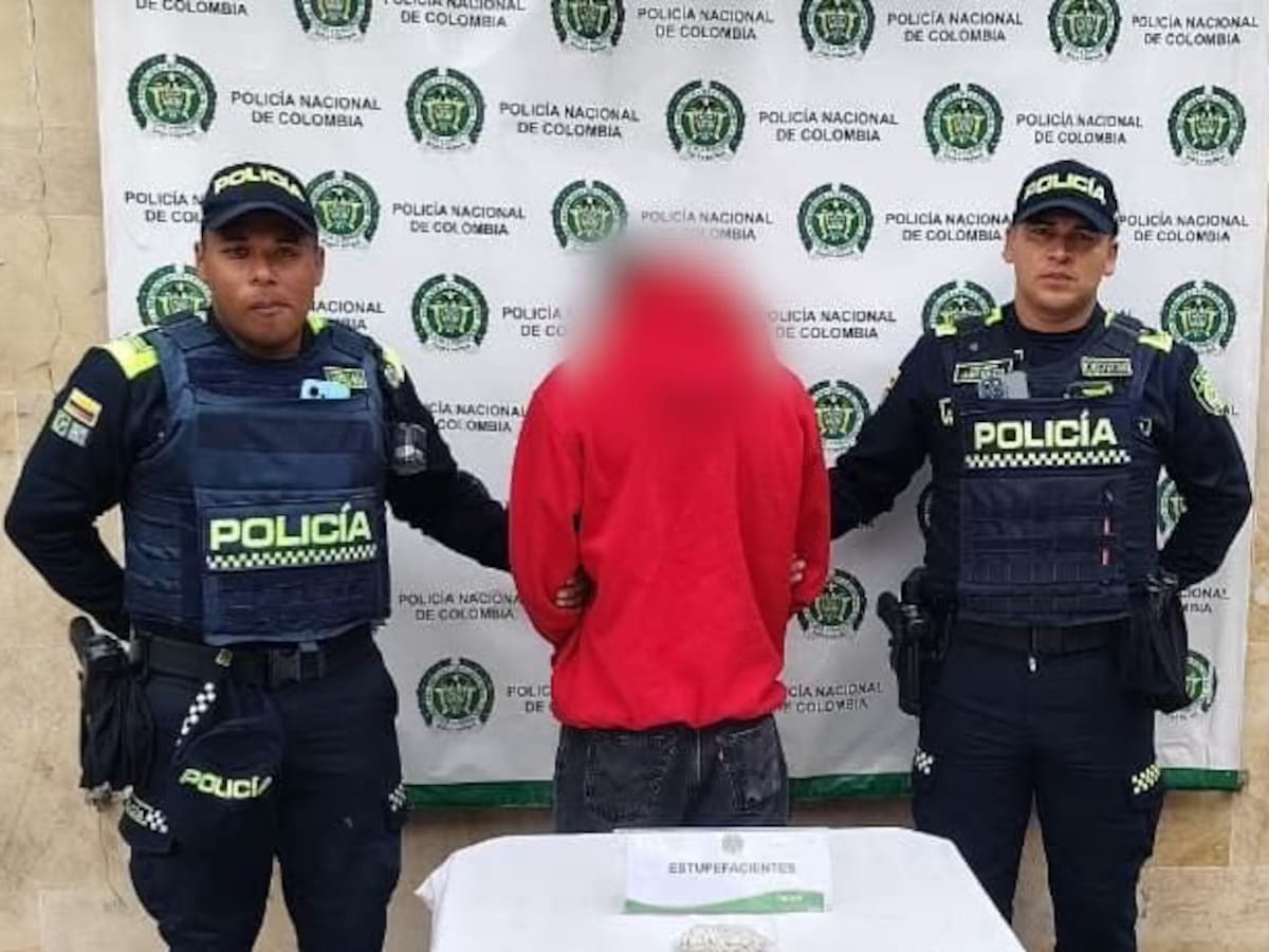 Capturado en flagrancia: detienen a hombre por presunto expendio de drogas en el centro de Bogotá