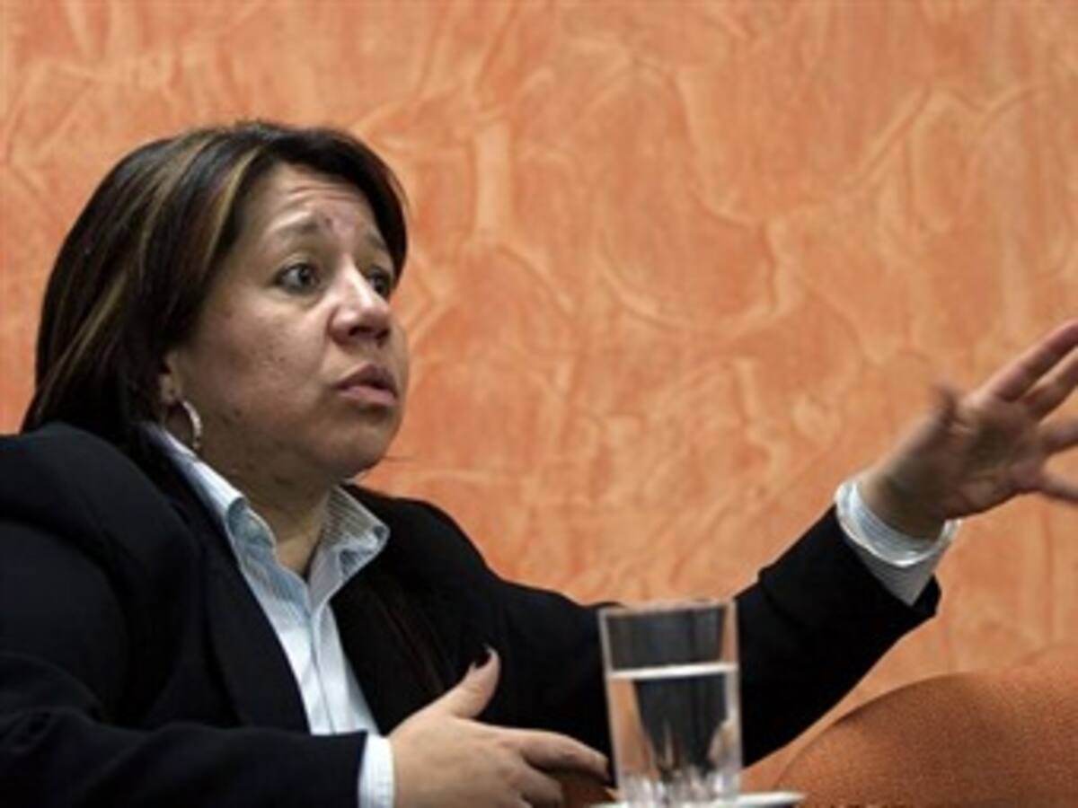 Fiscalía solicitó circular roja de Interpol contra María del Pilar Hurtado