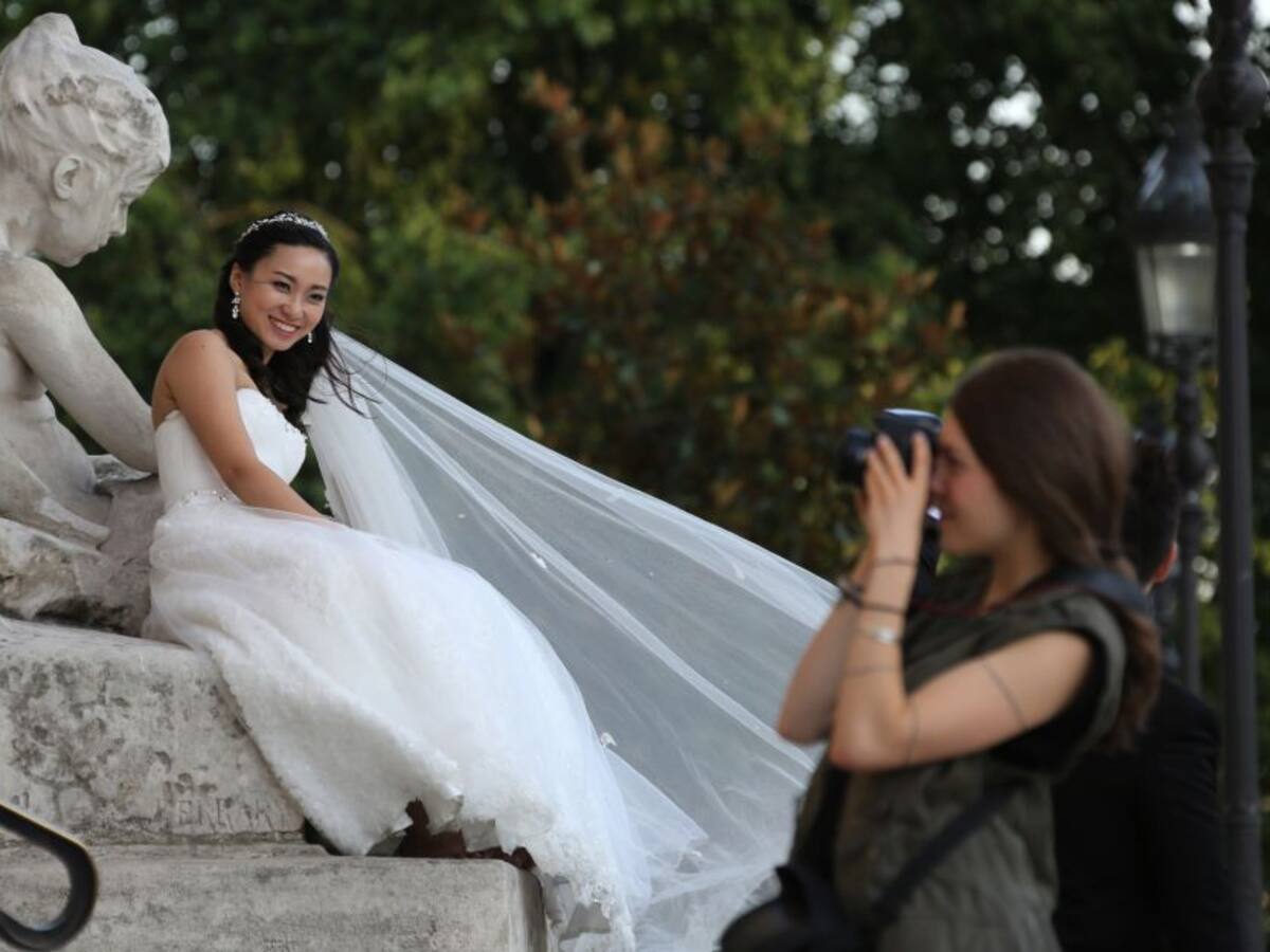 Conozca la mujer que se casó con ella misma