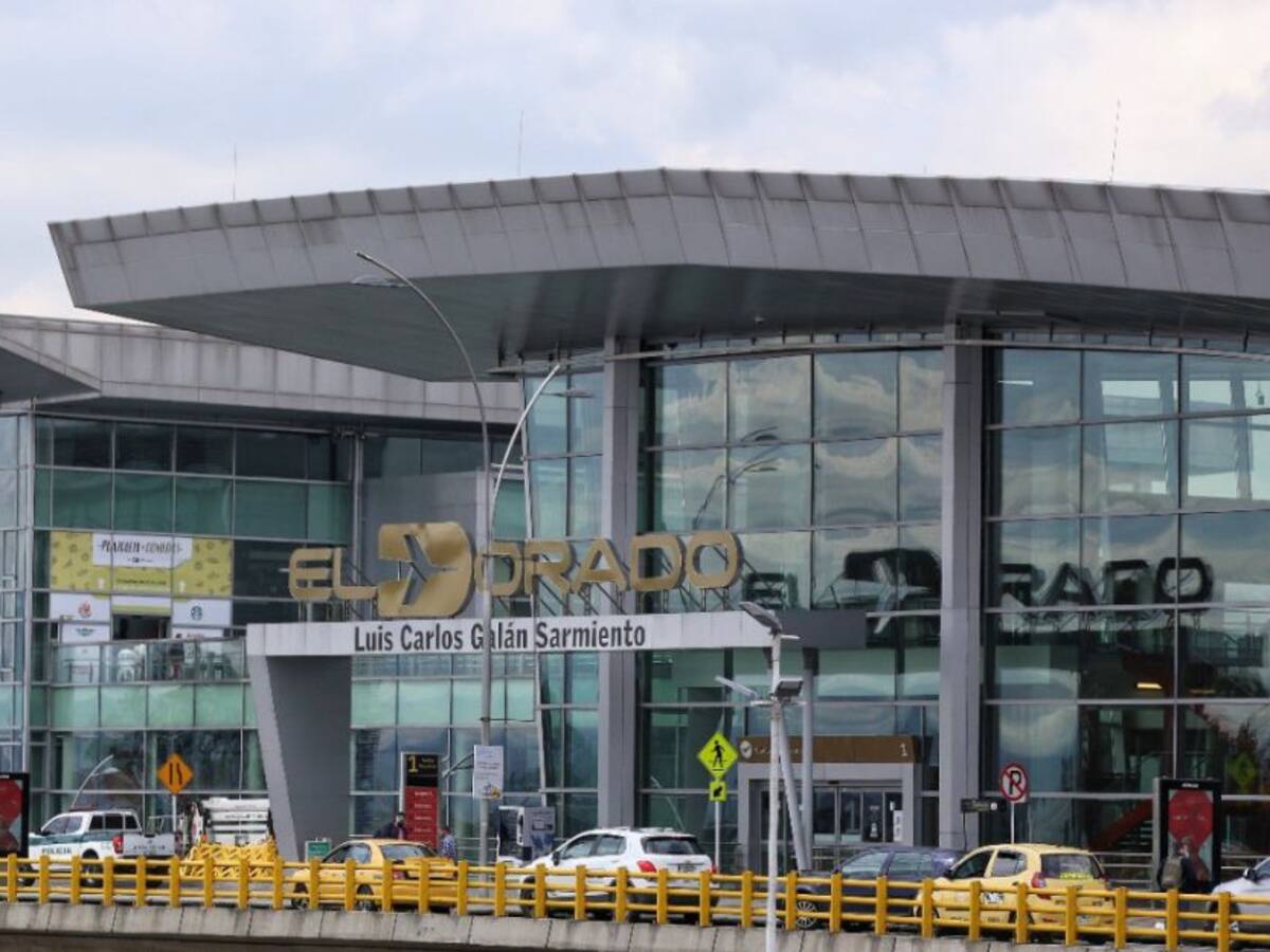 Por tormentas eléctricas, hay demoras en vuelos en El Dorado