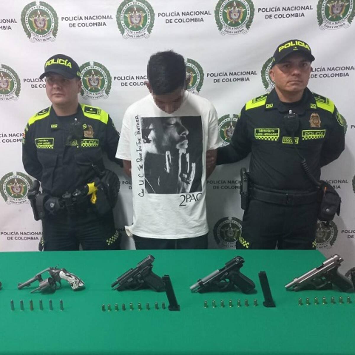Medellín: un joven fue capturado con un arsenal que pretendía llevar al eje cafetero