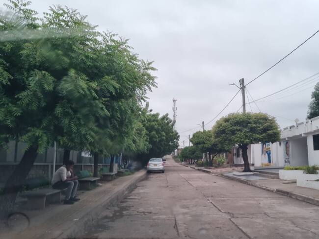 Así luce las afuera de la casa de la familia Díaz Marulanda en Barrancas, pueblo que está lleno de incertidumbre. / Caracol Radio