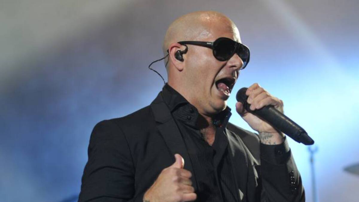 Pitbull ajusta cuentas con el pasado