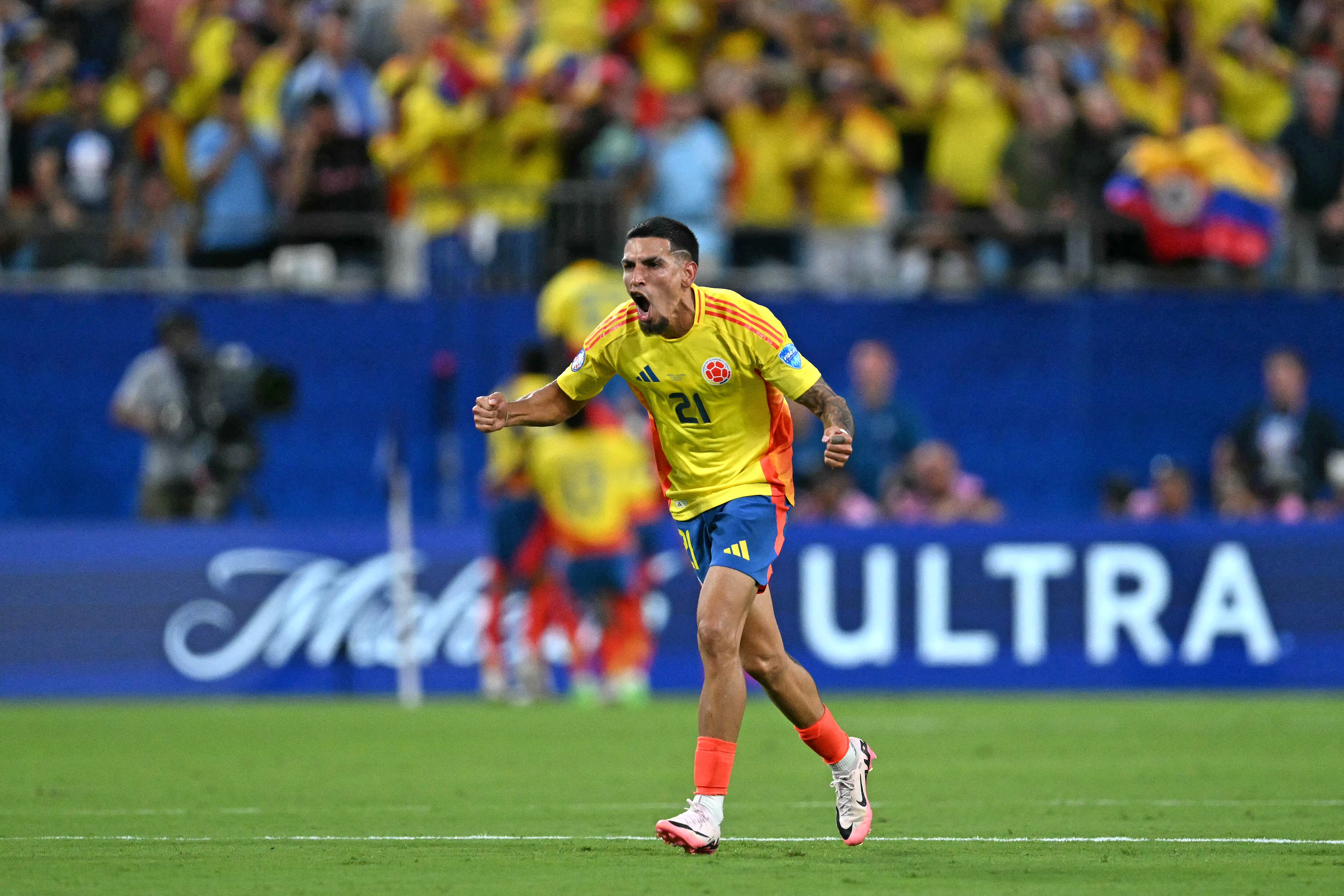 Daniel Muñoz (Photo by Chandan Khanna / AFP) (Photo by CHANDAN KHANNA/AFP via Getty Images)