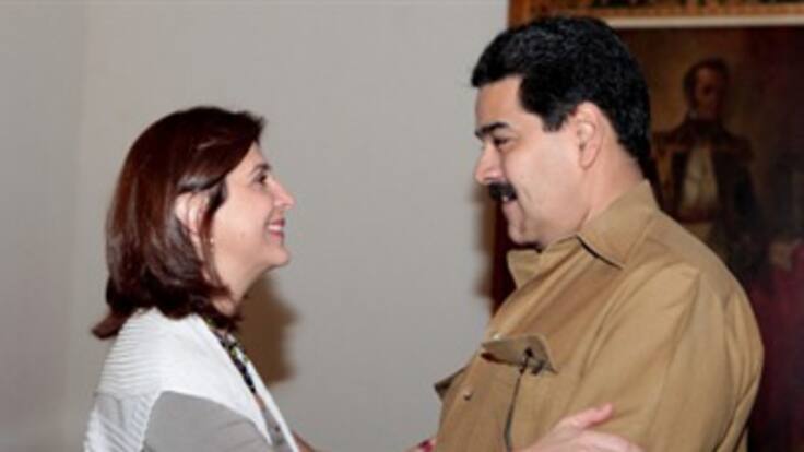 El motivo más importante de mi visita era rogar por salud de Chávez: Holguín