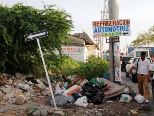 Oficina de Servicios Públicos llama la atención a por los basureros satélites en Cartagena