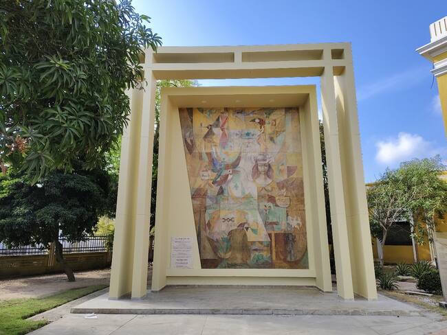 Ruta Obregón suma el mural restaurado ‘Simbología de Barranquilla’ en la antigua Aduana