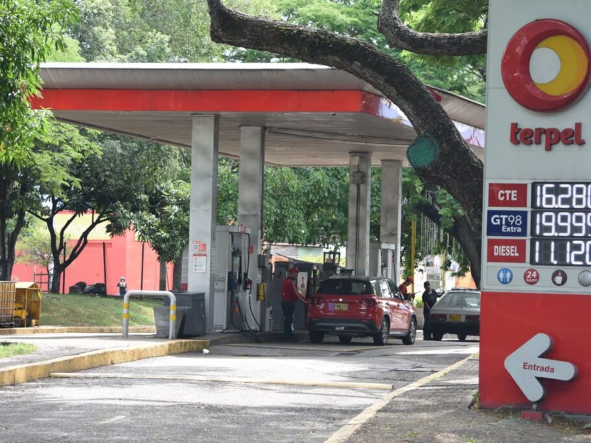 Alza en combustibles golpea el bolsillo y reduce la demanda en el Huila