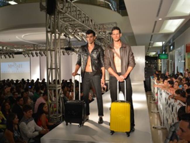 El diseñador Carlos Valenzuela explica sus tendencias en la moda