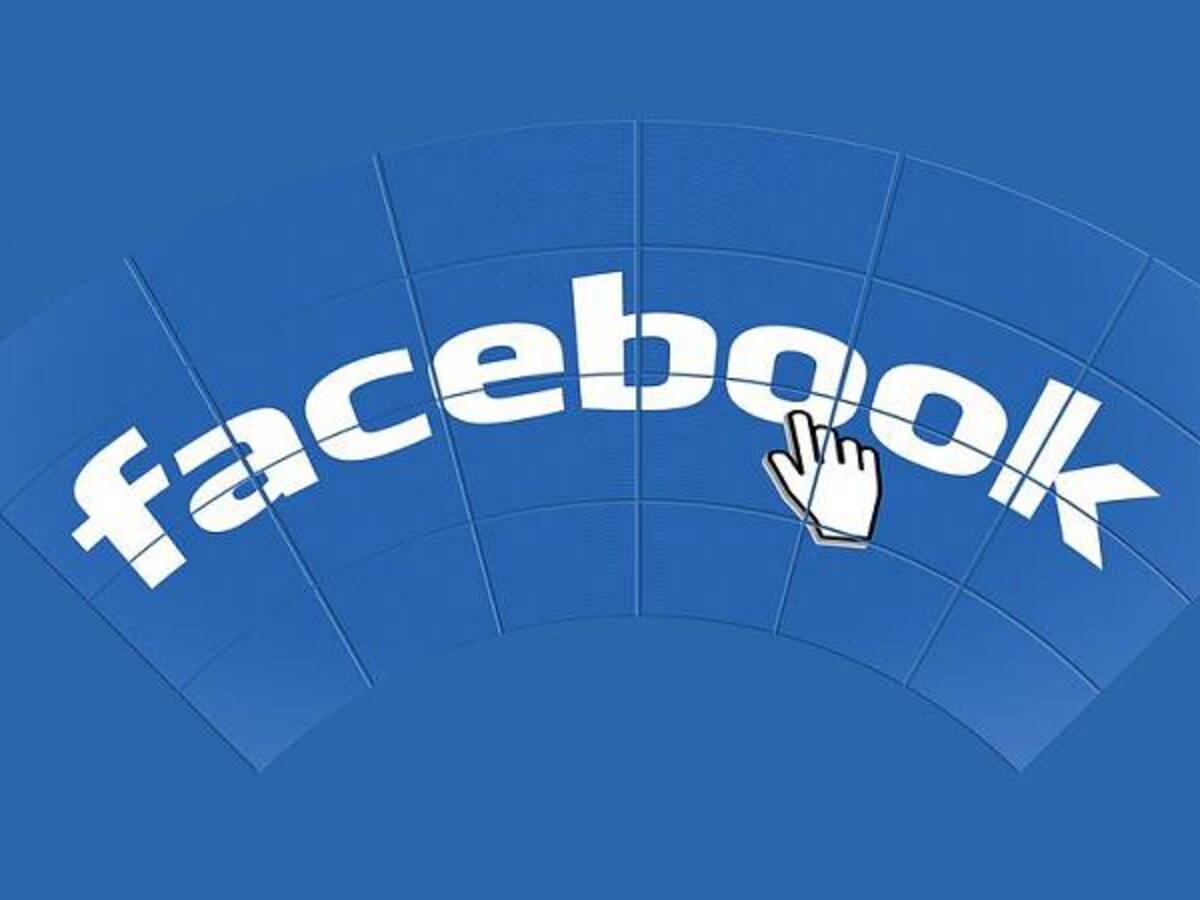 Mujer es multada por comentarios racistas en Facebook