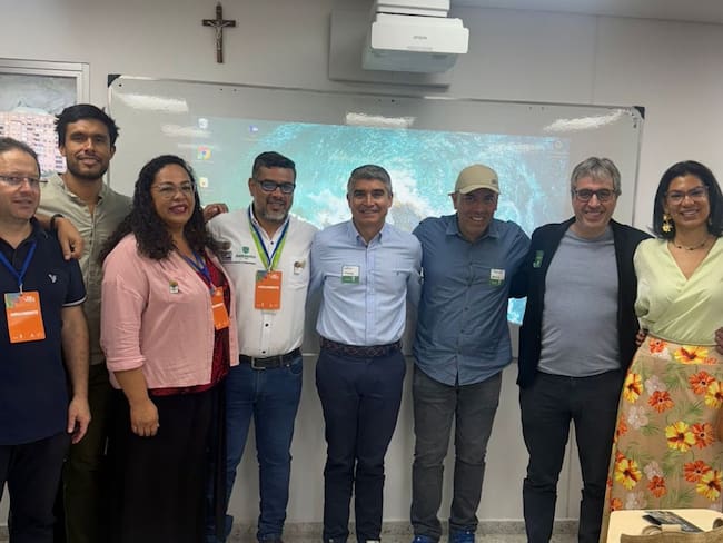 El alcalde Wilson Castiblanco Gil presentó estrategias para la conservación de los páramos, la gestión sostenible del agua y la educación ambiental, en un esfuerzo por enfrentar los desafíos climáticos.