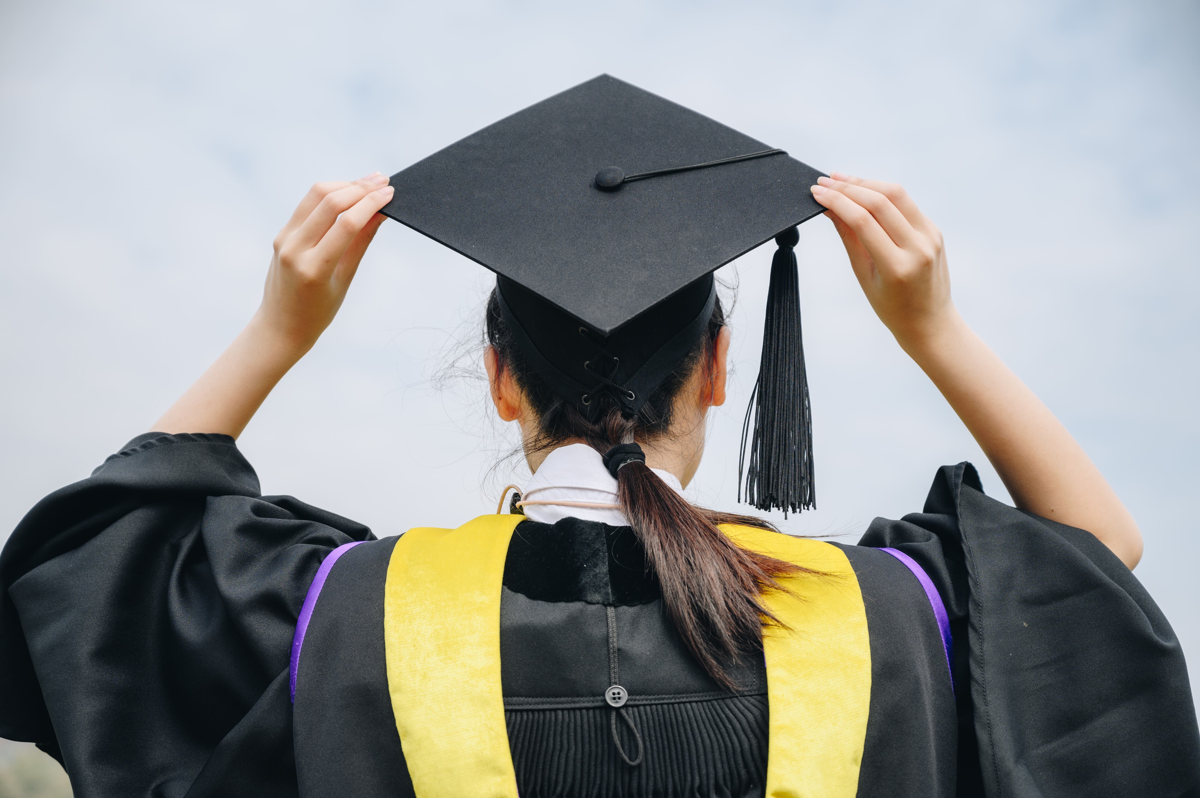 Estudiante graduándose (Getty Images)