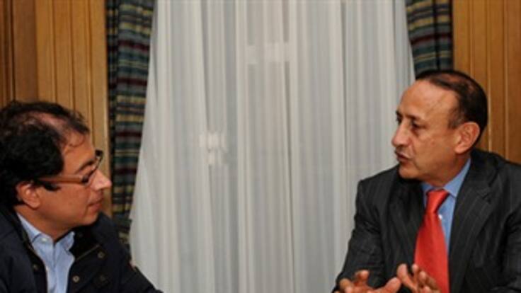 Hay 'sintonía' con Álvaro Cruz para el modelo 'ciudad-región': Petro