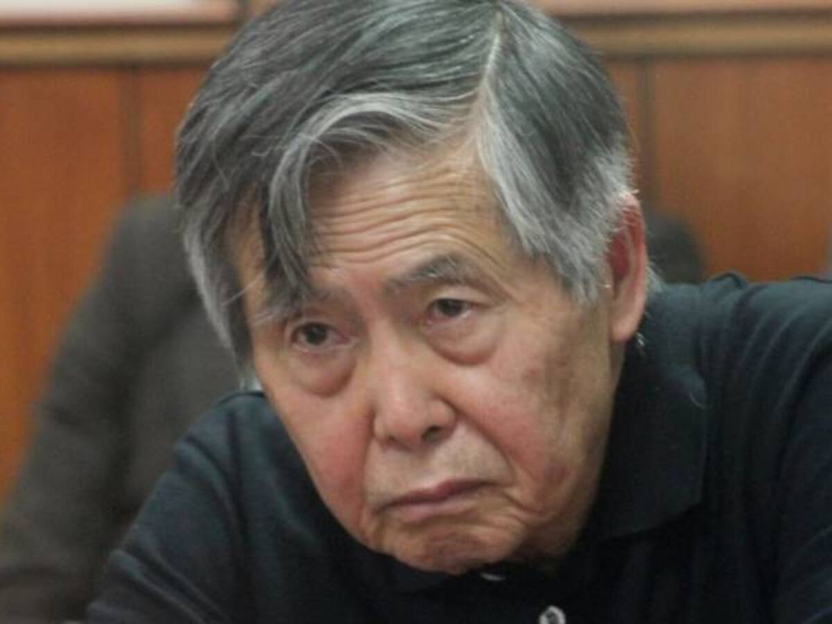 Alberto Fujimori fue trasladado de emergencia a una clínica de Lima