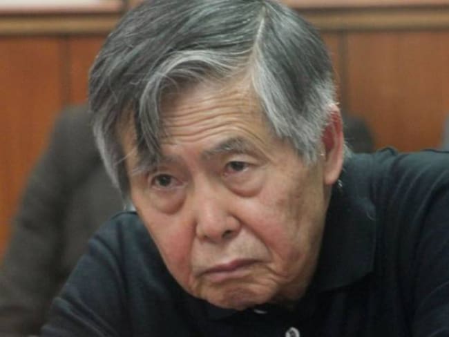 Alberto Fujimori fue trasladado de emergencia a una clínica de Lima
