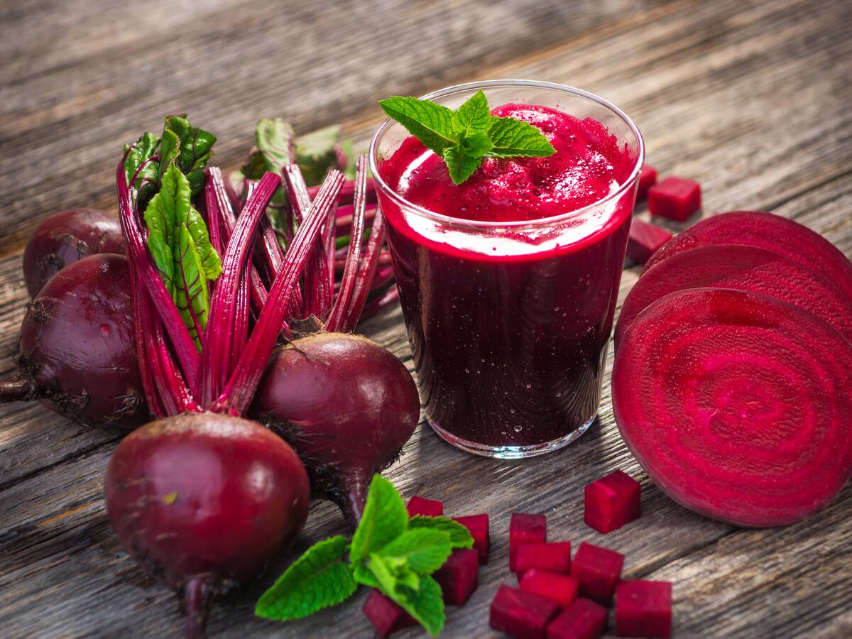 ¿Qué órganos ayuda a limpiar la remolacha? Así debería tomarla