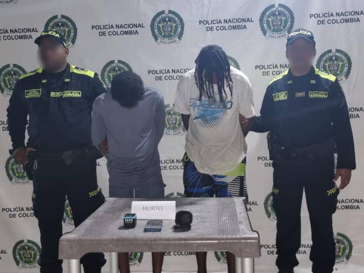 Dos hombres capturados por hurtar un celular en sector turístico de Cartagena