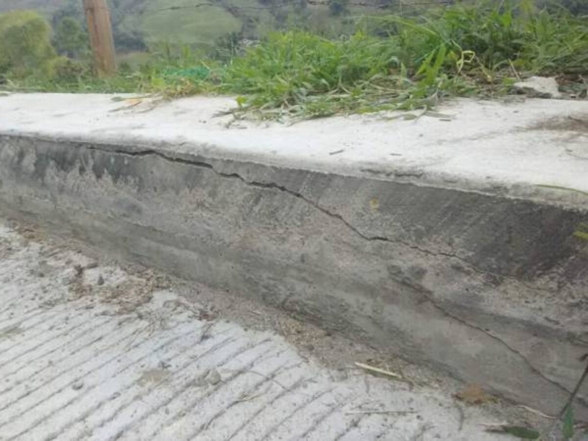 En Manzanares temen por sus vidas y sus hogares por obras de la alcaldía