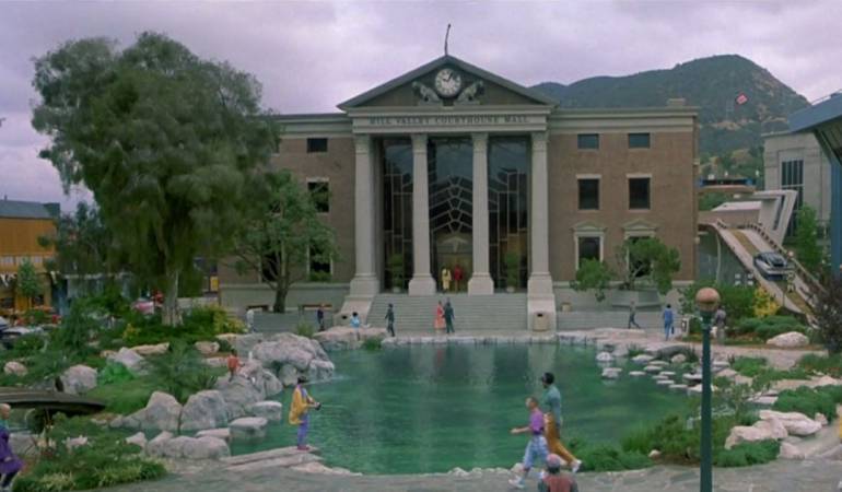 Escena en la que Marty McFly llega al 2015 proveniente de 1985