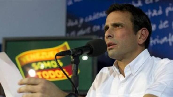 Oposición venezolana denuncia orden de captura contra Capriles