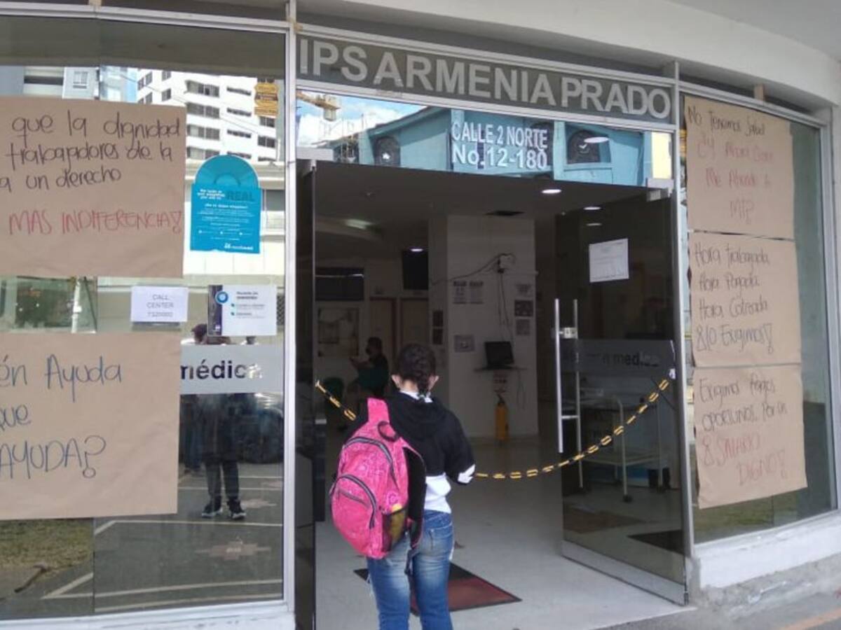 Personal de salud de clínica en Armenia denuncia retrasos en salarios