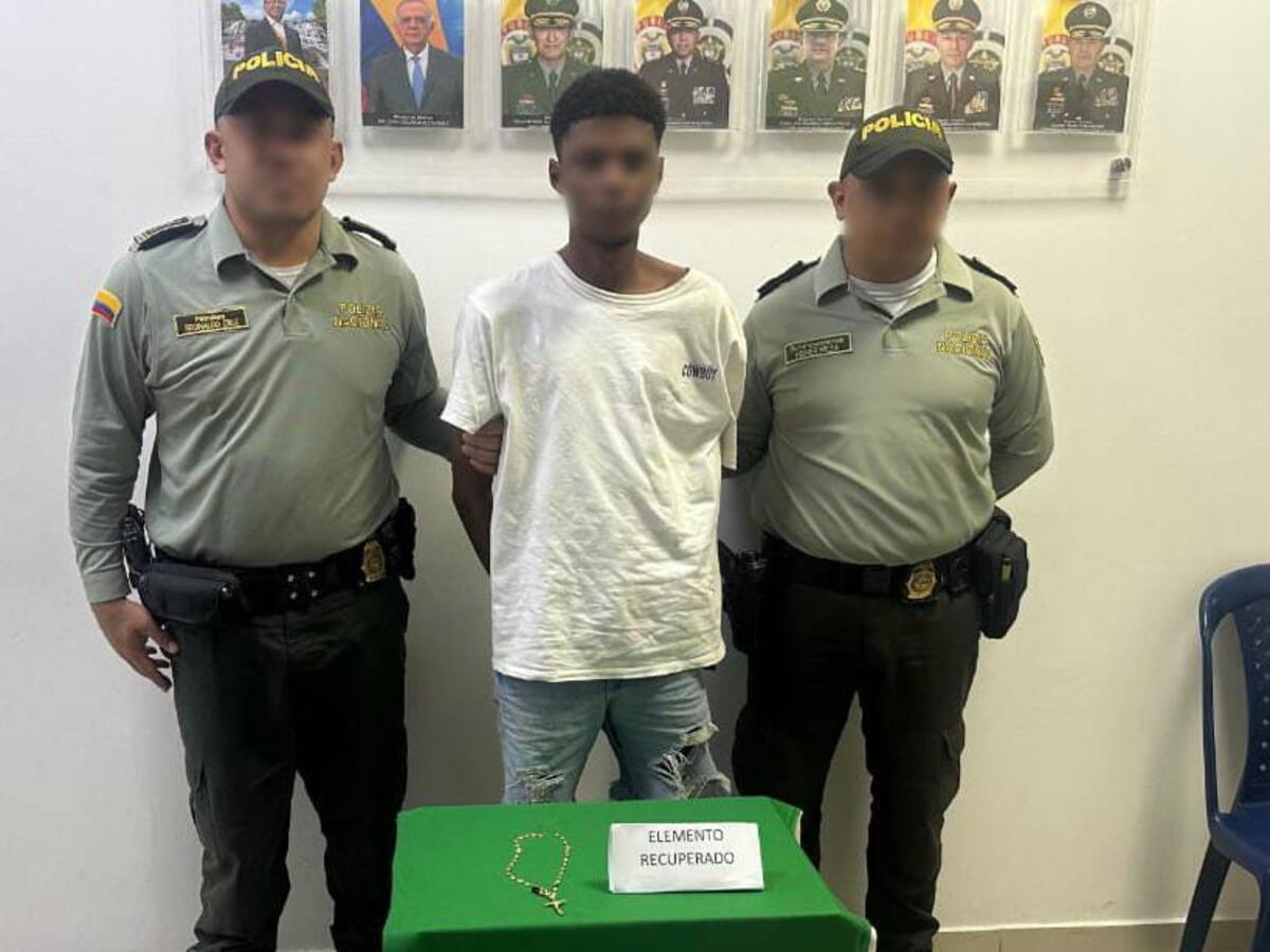 Policía de Turismo capturó a hombre por robo de una cadena de oro a un turista en Cartagena
