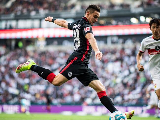Rafael Santos Borré en su regreso al Eintracht Frankfurt tras la participación con Colombia