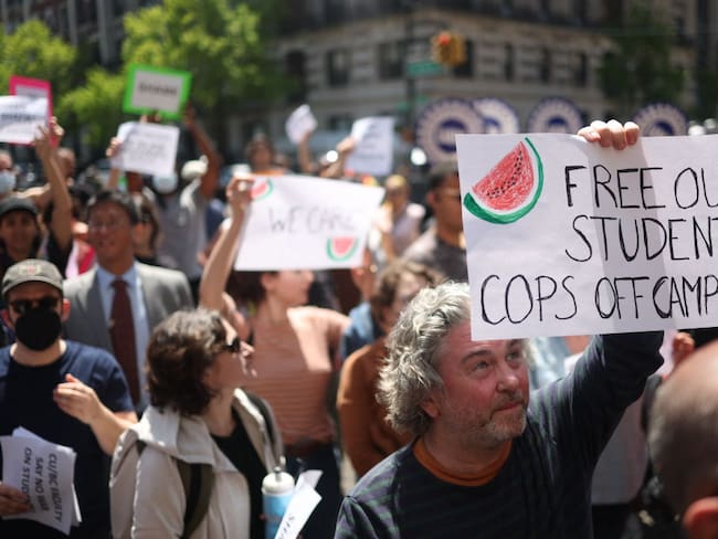 Difícil no sentir que hay contenido antisemita en marchas: estudiante doctoral de Columbia
