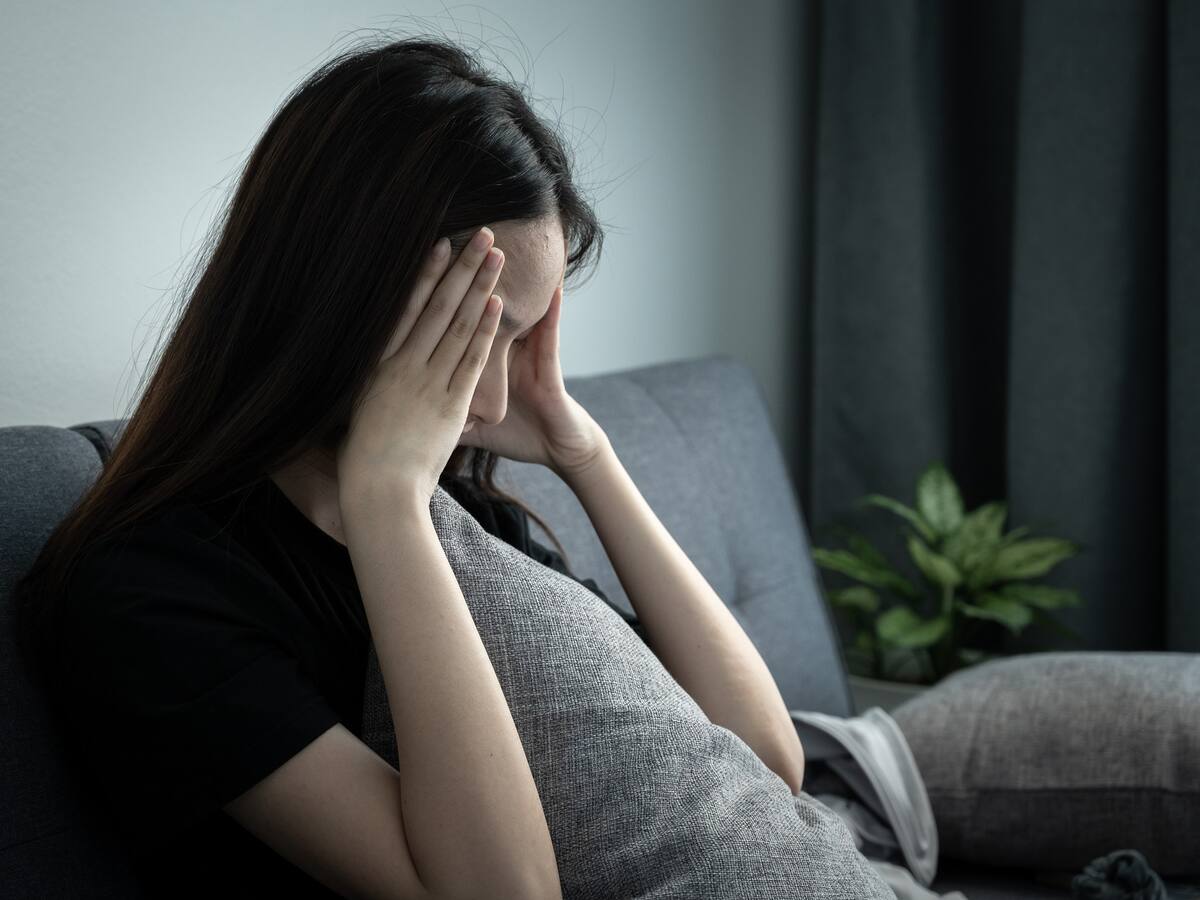 Alcohol y síntomas que derivan en dolor de cabeza: Inflamación y cuatro más