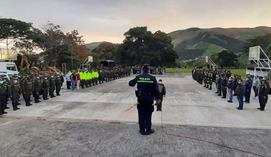1200 hombres blindarán este puente festivo al Huila.