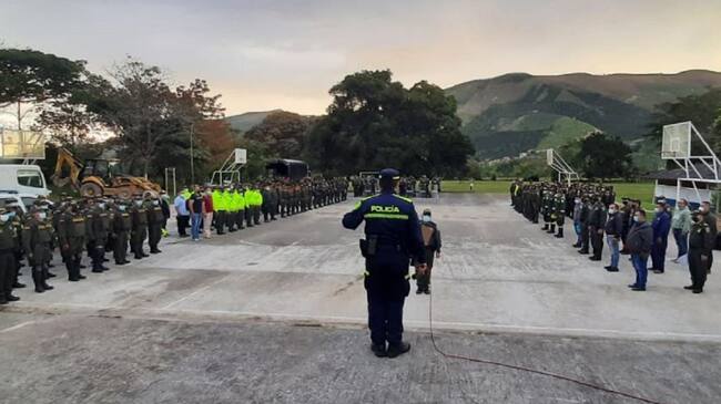 1200 hombres blindarán este puente festivo al Huila.