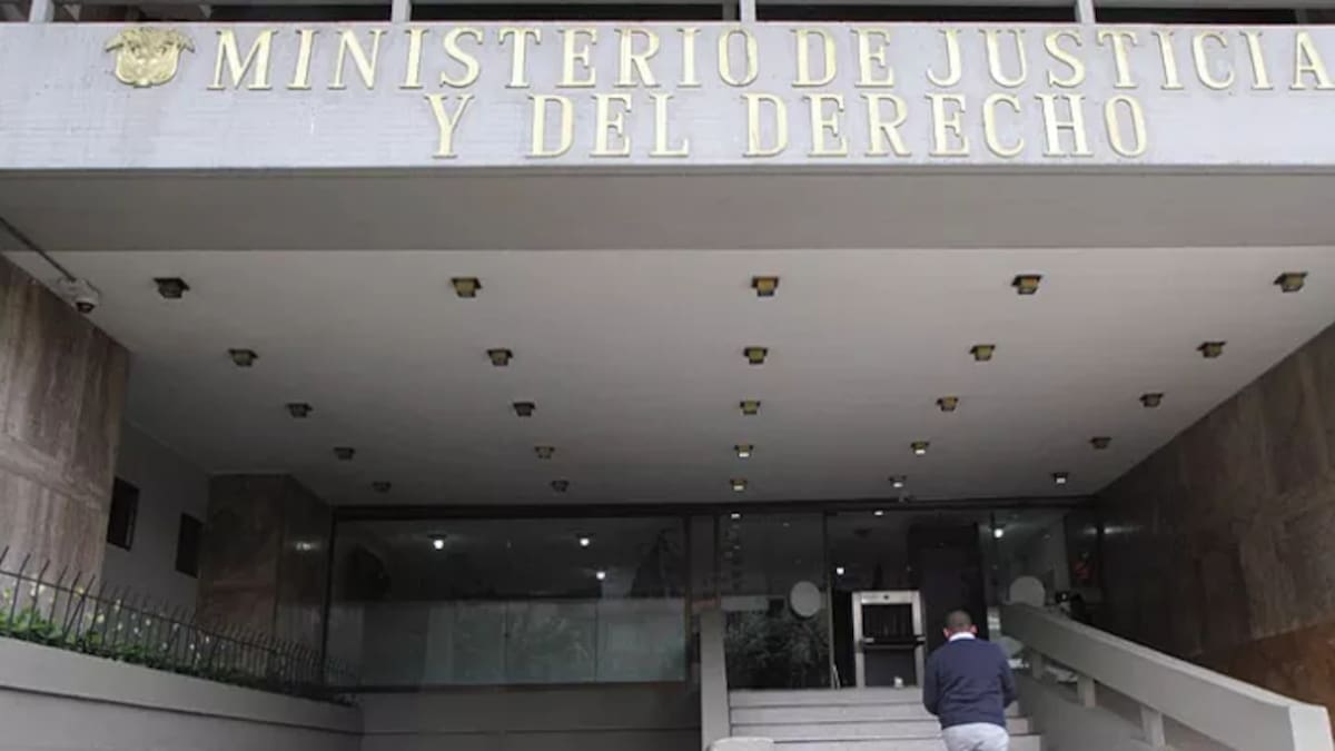 “El camino es claro, acudir ante las autoridades competentes”: MinJusticia a ‘Pinocho’