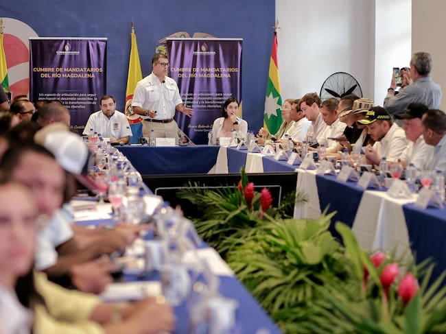 Cormagdalena reunió a mandatarios de la cuenca baja para impulsar proyectos estratégicos alrededor del río Magdalena