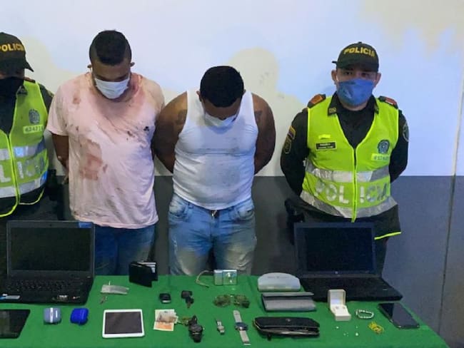 Capturan delincuentes que se estrellaron en la huida en Barranquilla