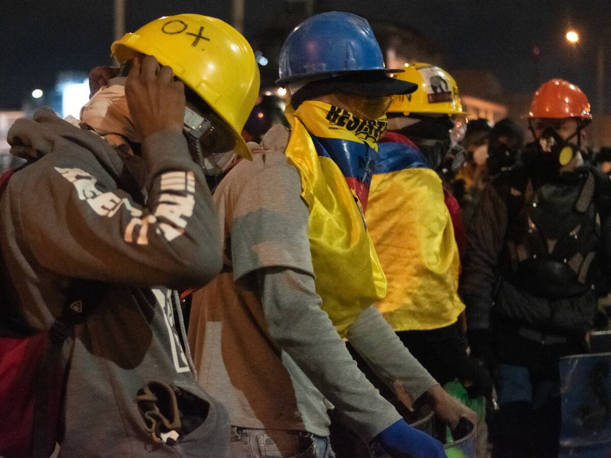 Juez absolvió a tres jóvenes señalados por terrorismo durante el estallido social del 2021