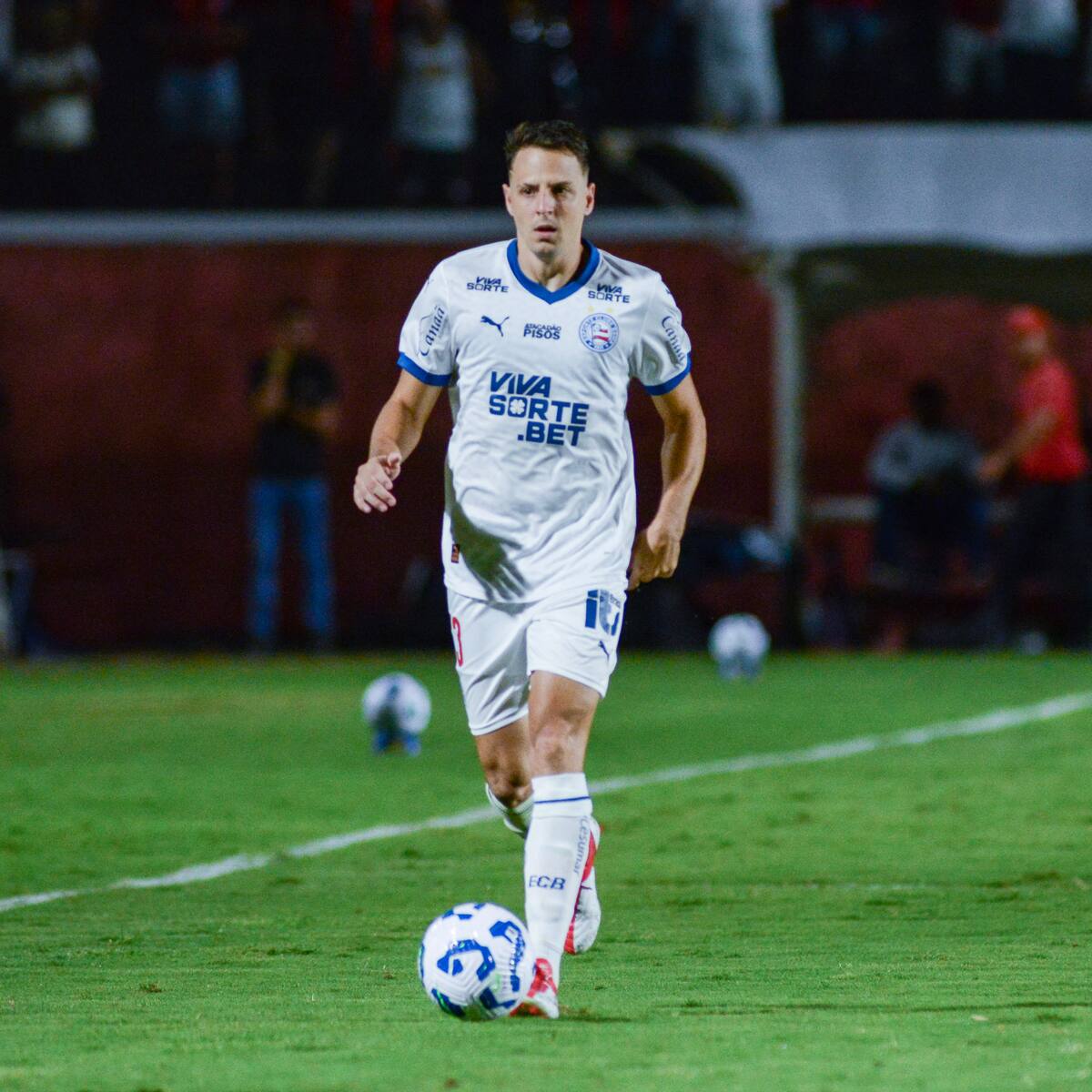 Santiago Arias abandona el Bahía de Brasil: ¿Regresa al fútbol colombiano pensando en el Mundial?