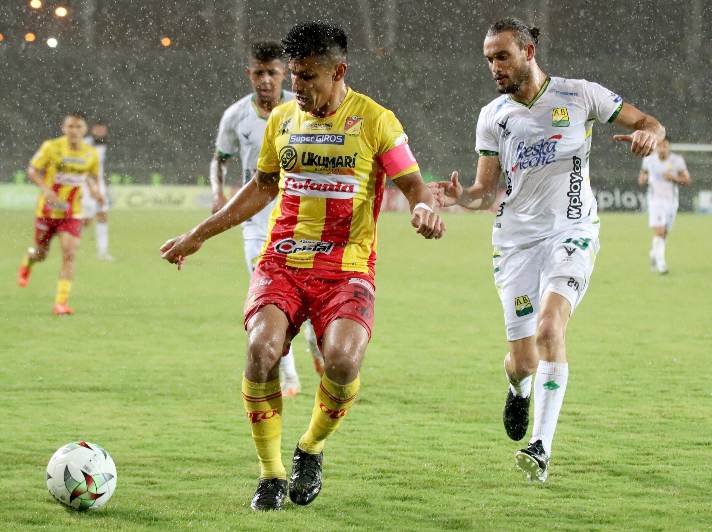 Duelo entre Pereira y Bucaramanga en Liga / Colprensa