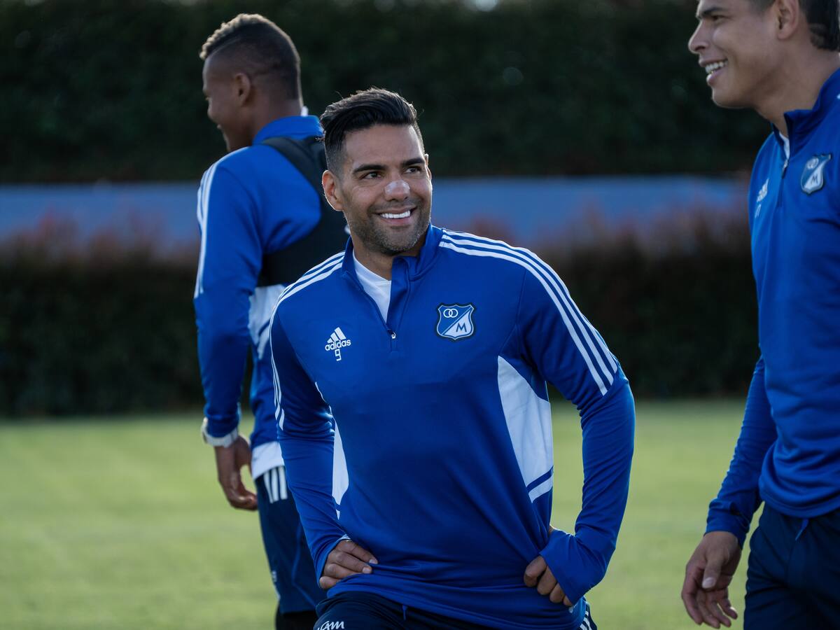 Falcao agradeció a la hinchada por espectacular banderazo: “Quiero darles lo mejor de mí”