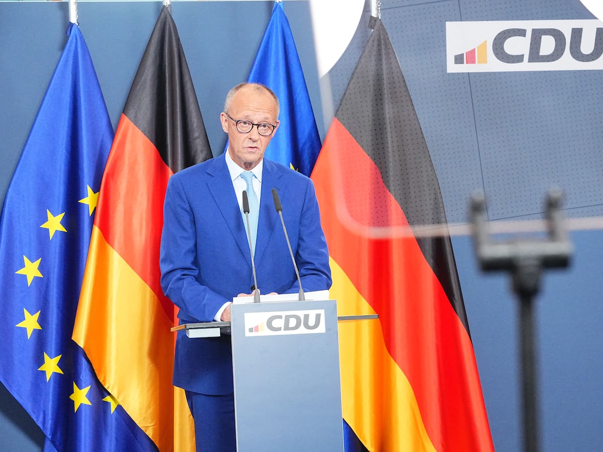 El canciller Friedrich Merz promete mantener el gobierno por el “futuro democrático” de Alemania