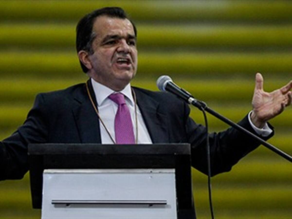 Zuluaga fue elegido a dedo y hubo trampa: Liberales y la U