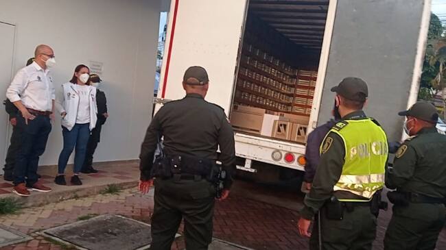 Las vacunas llegaron al laboratorio de salud pública de Ibagué.