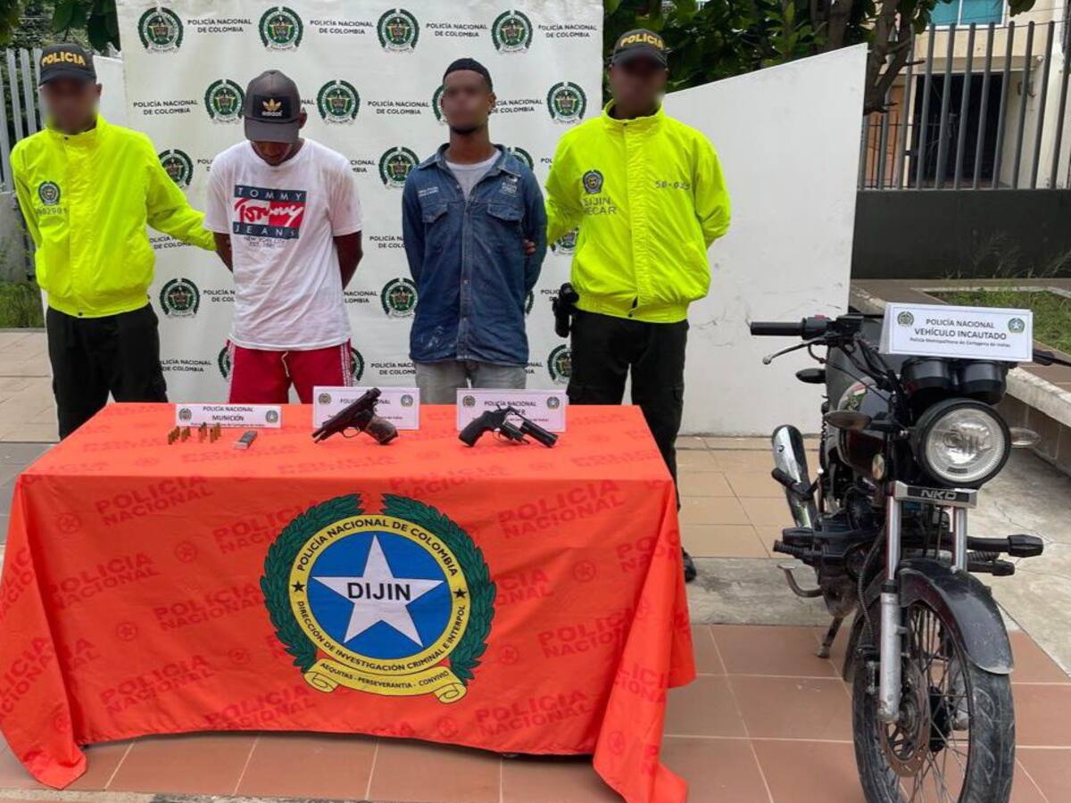 Detenidos dos presuntos delincuentes portando armas de fuego ilegales en Cartagena