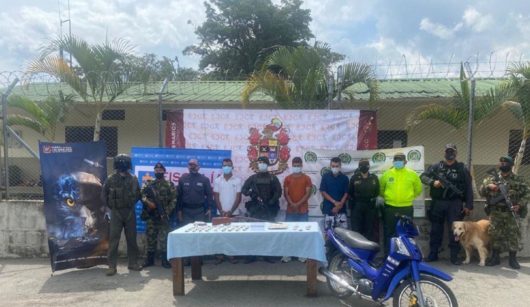 Los detenidos deben responer por varios delitos.