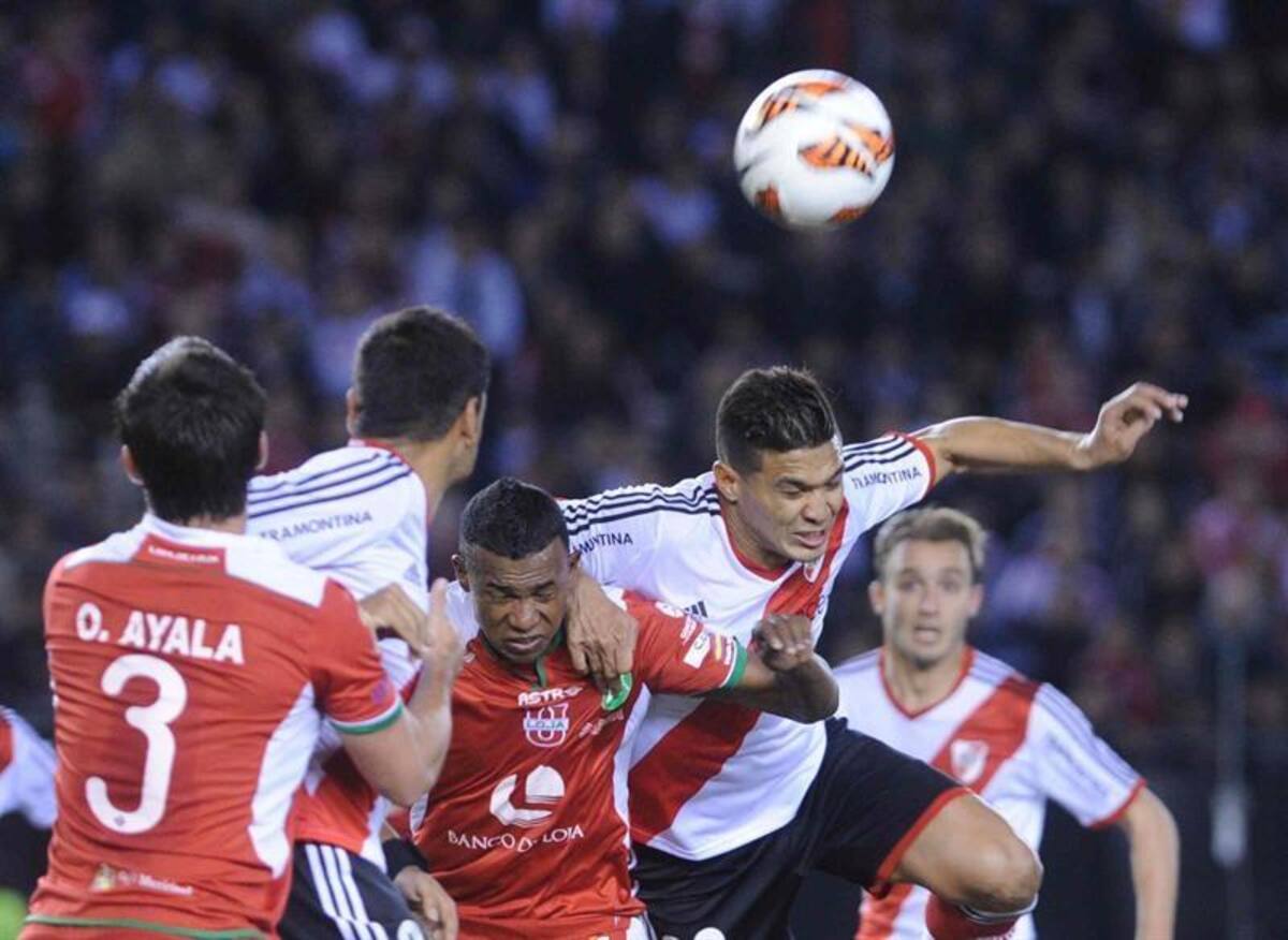 El equipo de la banda no participaba en un torneo internacional desde 2009 y ya es uno de los ocho mejores de la Sudamericana 2013, con Eder Álvarez, Carlos Carbonero y Teo Gutiérrez. En la siguiente llave jugará ante Lanús.