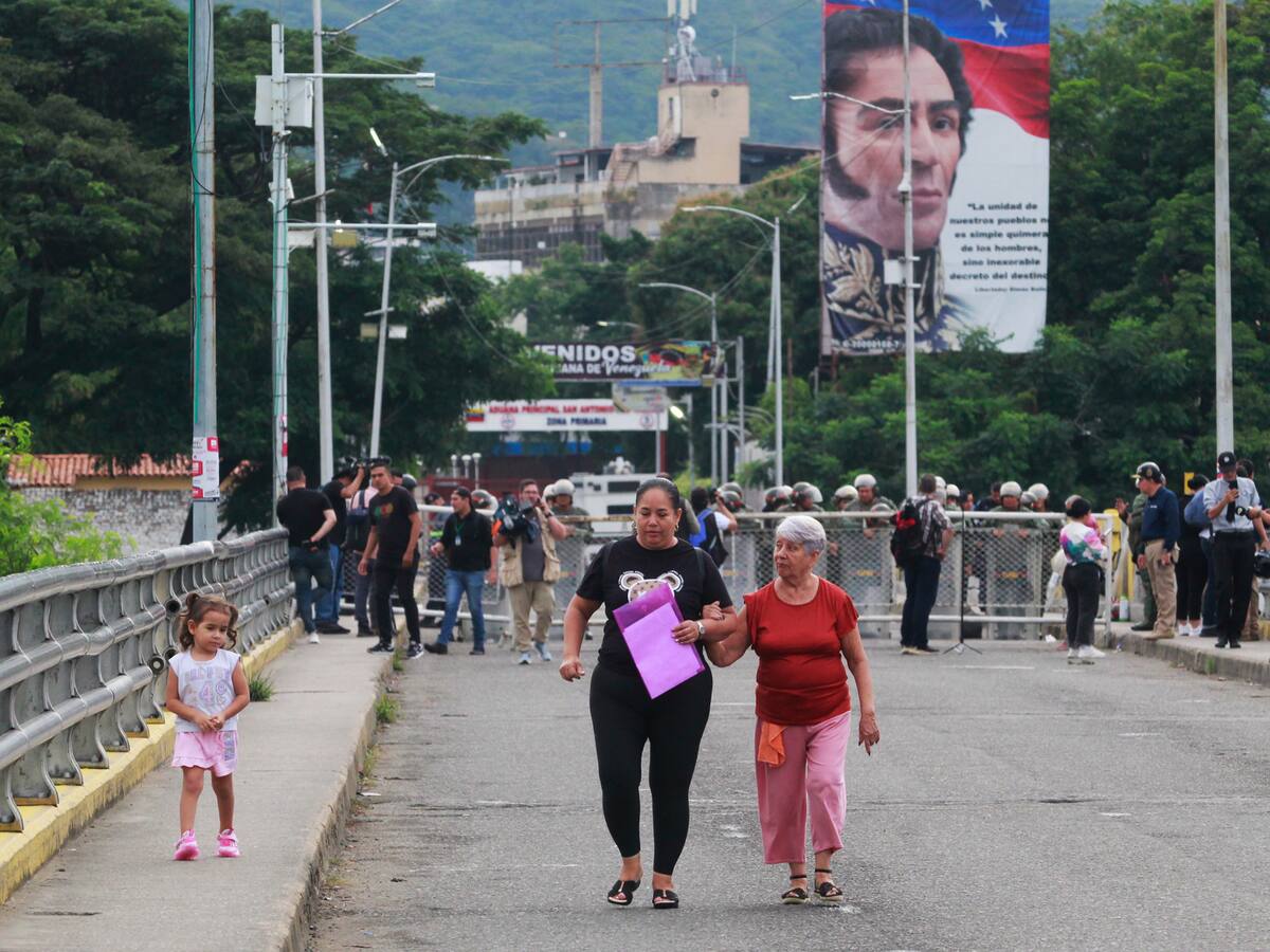 ¿Qué opinan los cucuteños de la propuesta de Maduro de unir las fuerzas militares con Colombia?