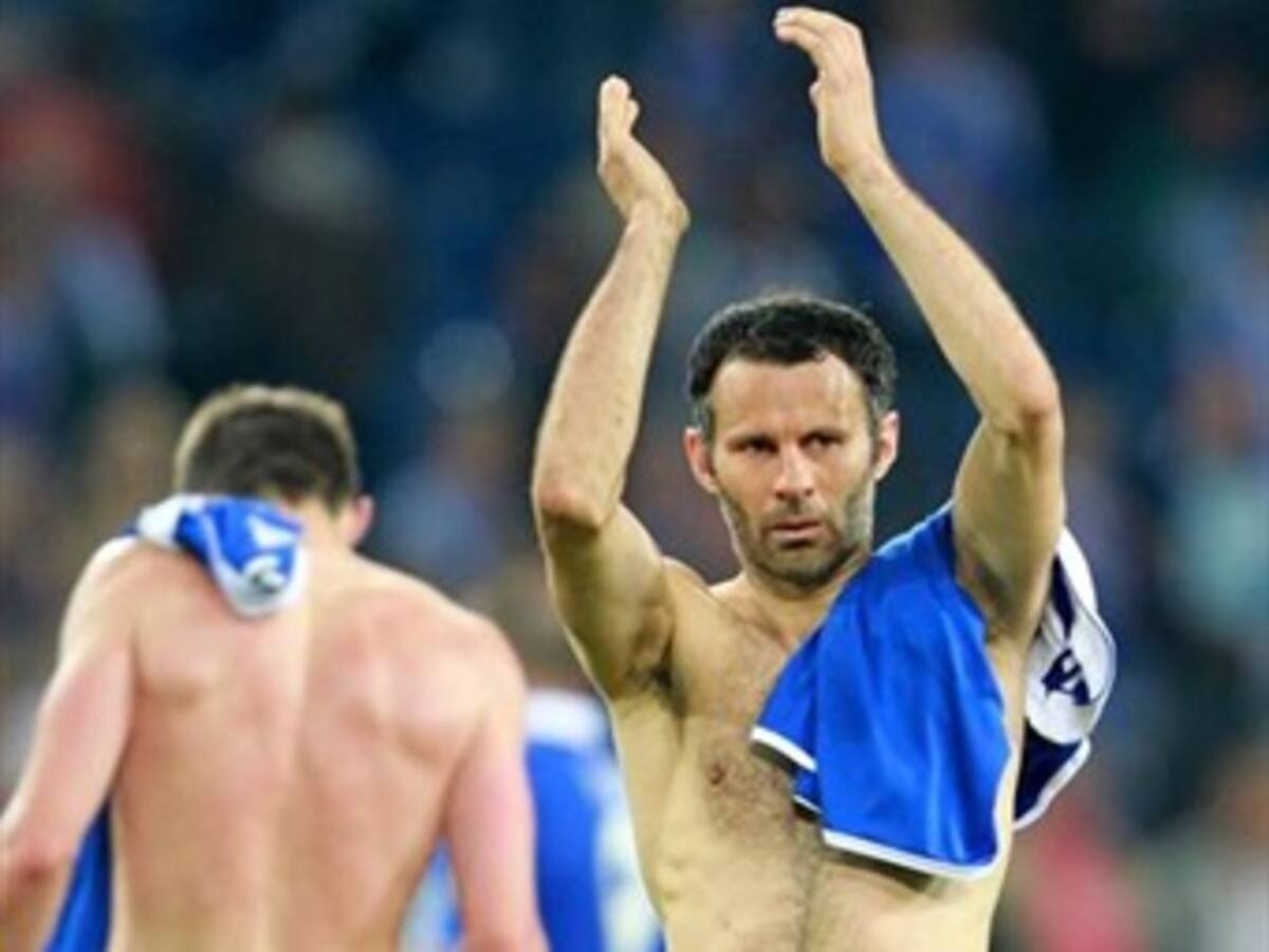 Ryan Giggs se convirtió en el jugador más veterano en marcar en Liga de Campeones