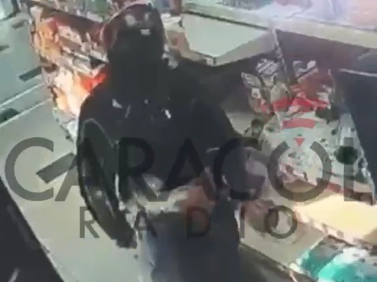 Funcionarios de empresa de valores serían cómplices en el robo de Oxxo del barrio Palermo