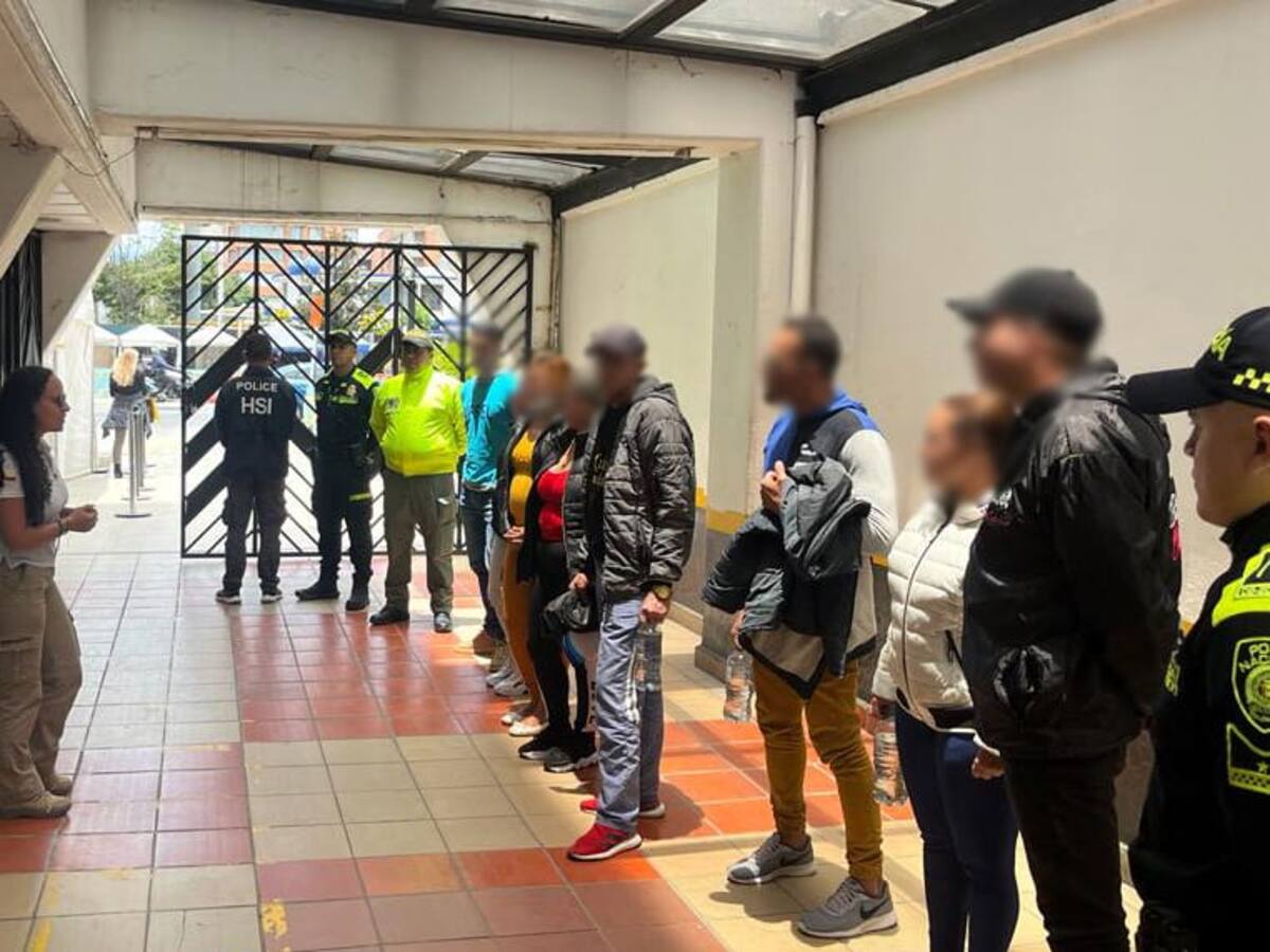 Traficantes sacaban a migrantes inadmitidos en El Dorado en canecas de basura